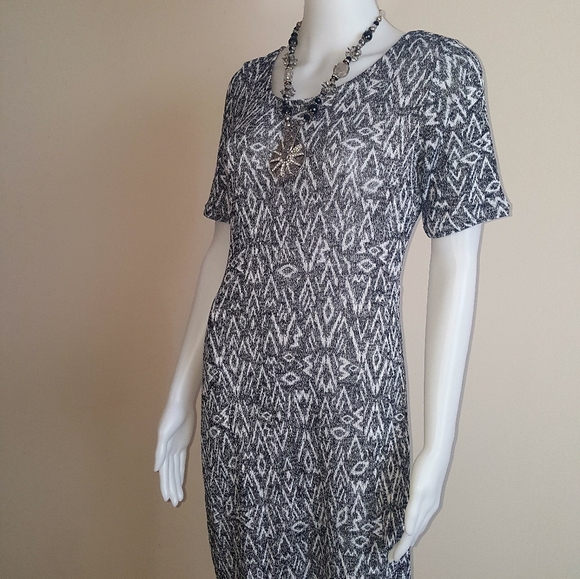 H&M black/white knit dress - Picture 5 of 8